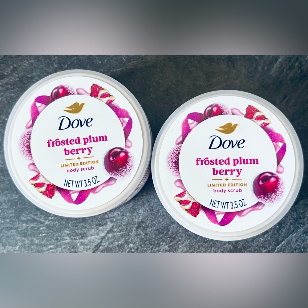 Dove Limited Edition Holiday Treats Frosted Plum Berry Body Scrub 3.5oz Lot of 2